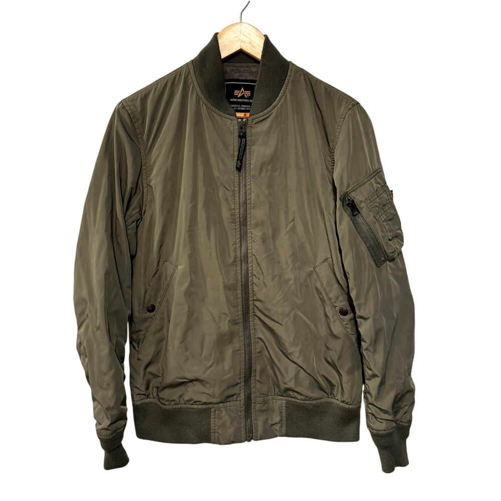 Alpha Industries M Japanese Bomber Flight Jacket T-Shirt Liner Slim Army Green